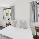 Host & - The Coastal Retreat In