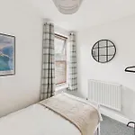 Ferienhaus Host & - The Coastal Retreat In