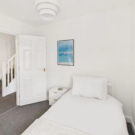 Host & - The Coastal Retreat In 솔트번바이더씨