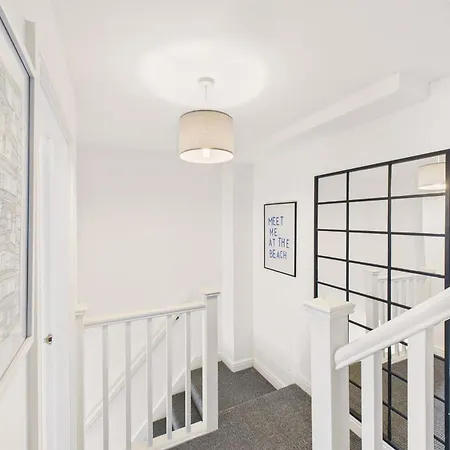 펜션 Host & - The Coastal Retreat In 솔트번바이더씨