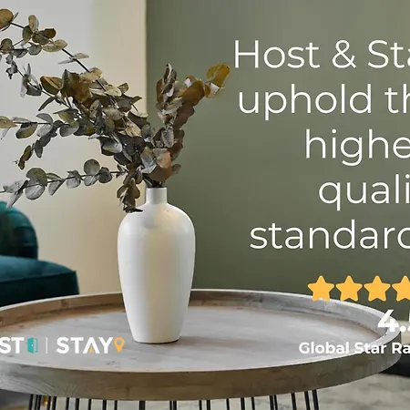 Host & - The Coastal Retreat In * 솔트번바이더씨