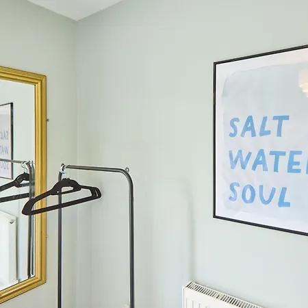 펜션 Host & - The Coastal Retreat In *